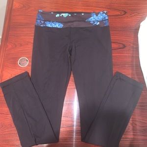 Lululemon Skinny Groove Pant 8